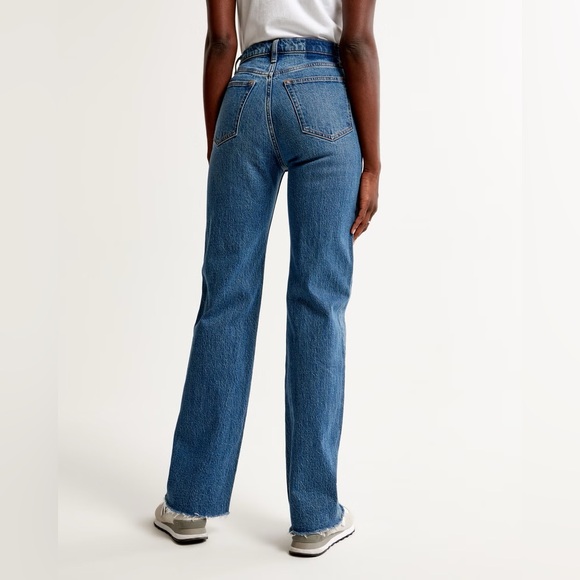 Abercrombie and fitch - Picture 1 of 5